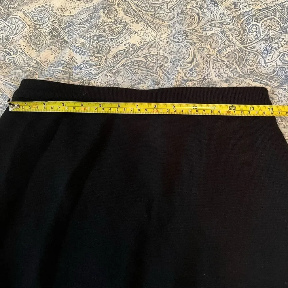 Devernois Elegant Knit Skirt